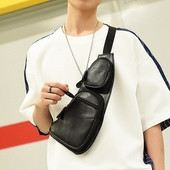 Μοντέρνα ανδρική τσάντα με εξωτερικές τσέπες σε μαύρο και καφέ χρώμα