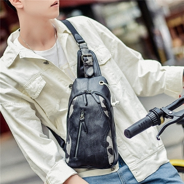 Ανδρική τσάντα σε μαύρο χρώμα με καμουφλάζ διακόσμηση σε δύο μοντέλα