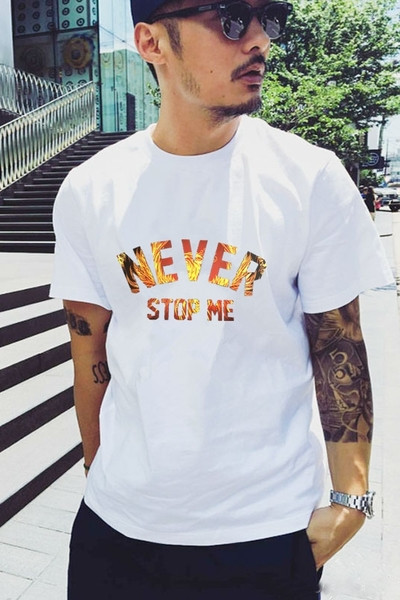 Ανδρικό μπλουζάκι σε δύο χρώματα με κολάρο και επιγραφή σε σχήμα O