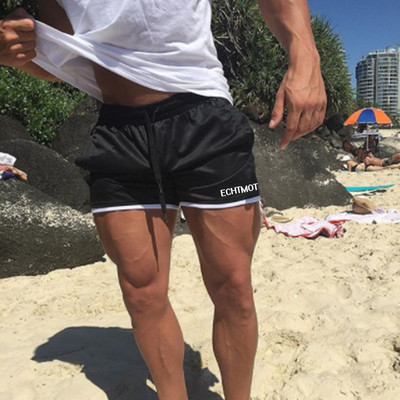 Μικρά αθλητικά σορτς κατάλληλα για παραλία σε τρία χρώματα