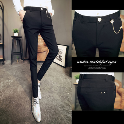 Μοντέρνα αντρικά παντελόνια με έγχρωμο κέντημα στις τσέπες