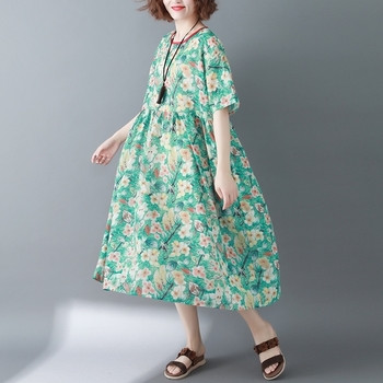 MAXI μεγέθους γυναικείο φόρεμα με floral μοτίβα