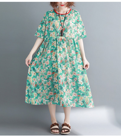 MAXI μεγέθους γυναικείο φόρεμα με floral μοτίβα