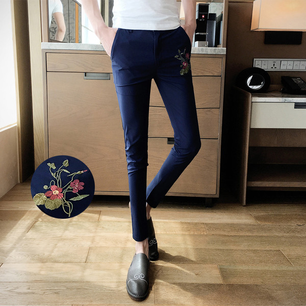 Κομψά παντελόνια ανδρών  Σλιμ μοντέλο σε διάφορα χρώματα