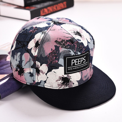 Καπέλα με έγχρωμο κέντημα κατάλληλα για άντρες και γυναίκες