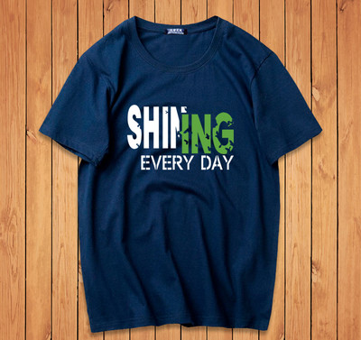 Ανδρικά μπλουζάκια με έγχρωμη εφαρμογή και επιγραφή