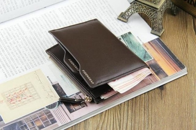 Ανδρικό άνετο πορτοφόλι σε μαύρο και καφέ χρώμα