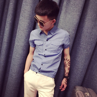 Ανδρικό μπλουζάκι με κολάρο και επιγραφές κατάλληλες για τη καθημερινή ζωή