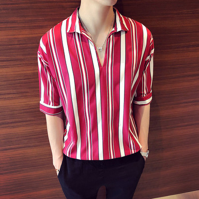 Ανδρικό μπλουζάκι με κολάρο και επιγραφές κατάλληλες για τη καθημερινή ζωή