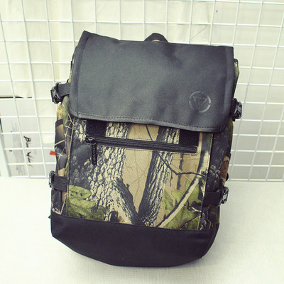 Αθλητικό ανδρικό σακίδιο σε διάφορα χρώματα