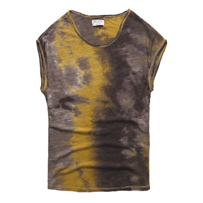 Αντρικά μπλουζάκια σε ρέοντα χρώματα με κολάρο σε σχήμα O