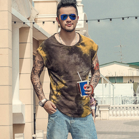 Αντρικά μπλουζάκια σε ρέοντα χρώματα με κολάρο σε σχήμα O