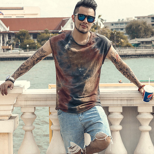 Αντρικά μπλουζάκια σε ρέοντα χρώματα με κολάρο σε σχήμα O