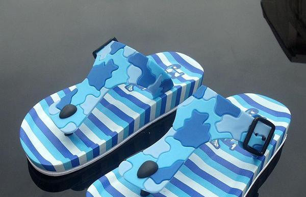 Modern gyerekpapucs fiúknak kék színben