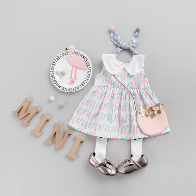 Μοντέρνο παιδικό φόρεμα με εφαρμογή σε διάφορα χρώματα