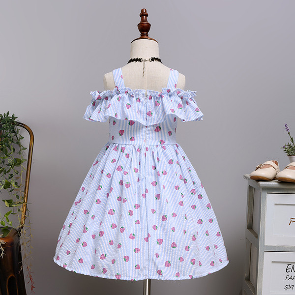 Модерна детска рокля разкроен модел с апликация в два цвята 