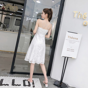 Γυναικείο δαντελωτό φόρεμα με επένδυση