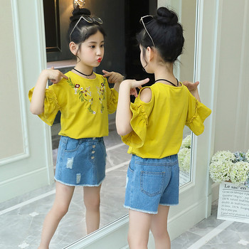Стилна детска тениска за момиче с бродерия в бял и жълт цвят