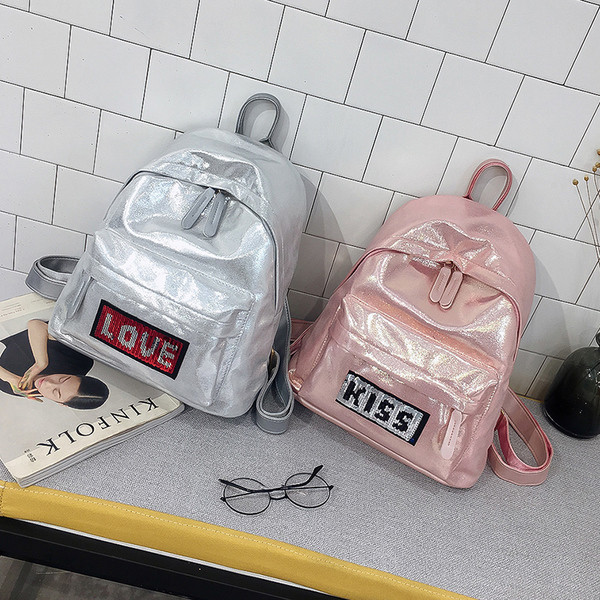 Παιδικό σακίδιο με επιγραφή κατάλληλο για τη καθημερινή ζωή σε διάφορα χρώματα