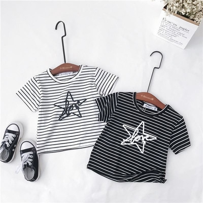 Детска тениска в черен и бял цвят с бродерия