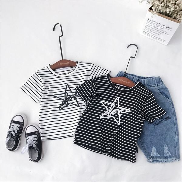 Tricou pentru copii alb-negru cu broderie