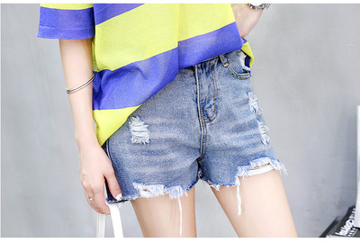 Pantaloni scurți din denim ușor de damă