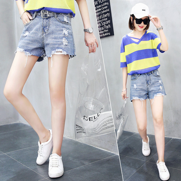 Pantaloni scurți din denim ușor de damă