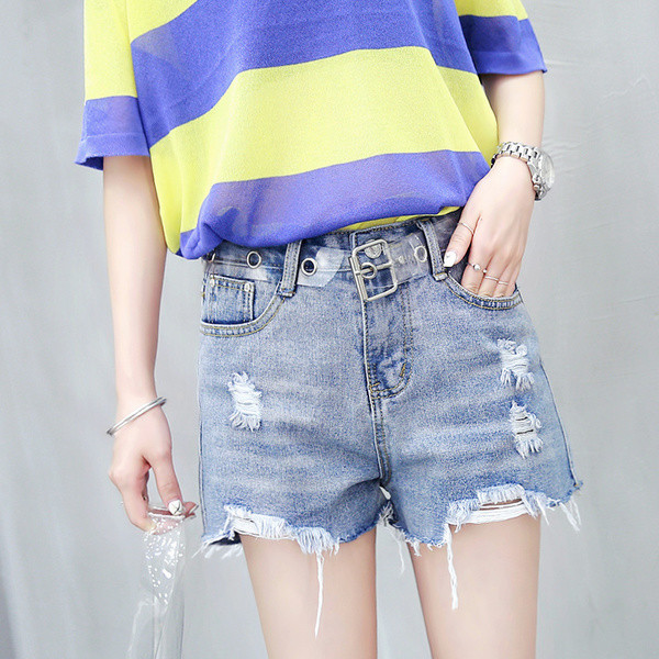 Pantaloni scurți din denim ușor de damă