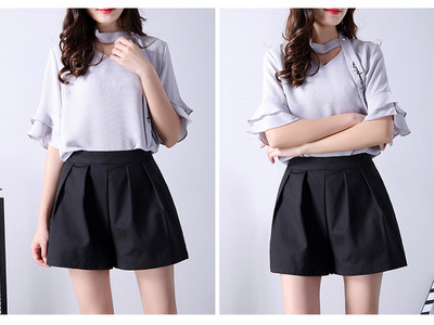 Γυναικεία κομψά σορτς με τσέπη