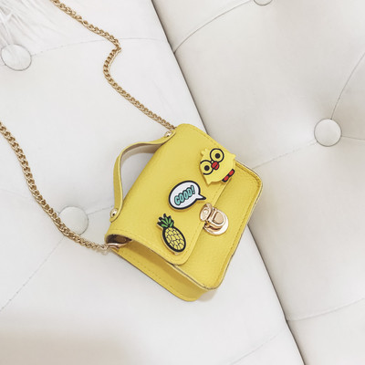 Geanta pentru copii mici cu aplicatii si lant pentru fete