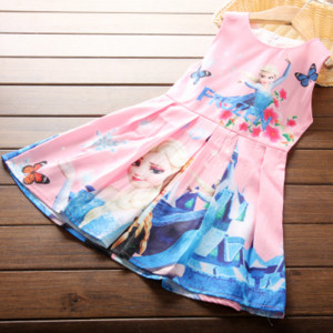 Πολύχρωμο παιδικό φόρεμα  με πολύχρωμο κινούμενο σχέδιο σε διάφορα χρώματα