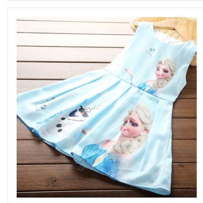 Πολύχρωμο παιδικό φόρεμα  με πολύχρωμο κινούμενο σχέδιο σε διάφορα χρώματα