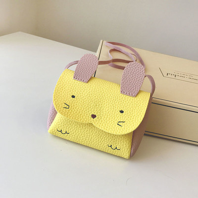 Μικρή τσάντα για κορίτσια με 3D δερμάτινη διακόσμηση