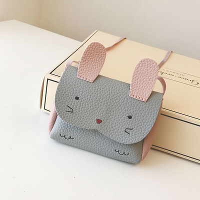 Μικρή τσάντα για κορίτσια με 3D δερμάτινη διακόσμηση