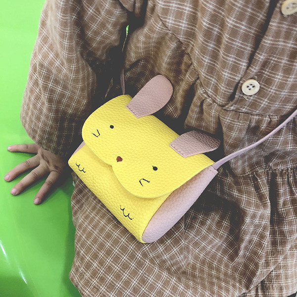 Μικρή τσάντα  για κορίτσια με 3D δερμάτινη διακόσμηση