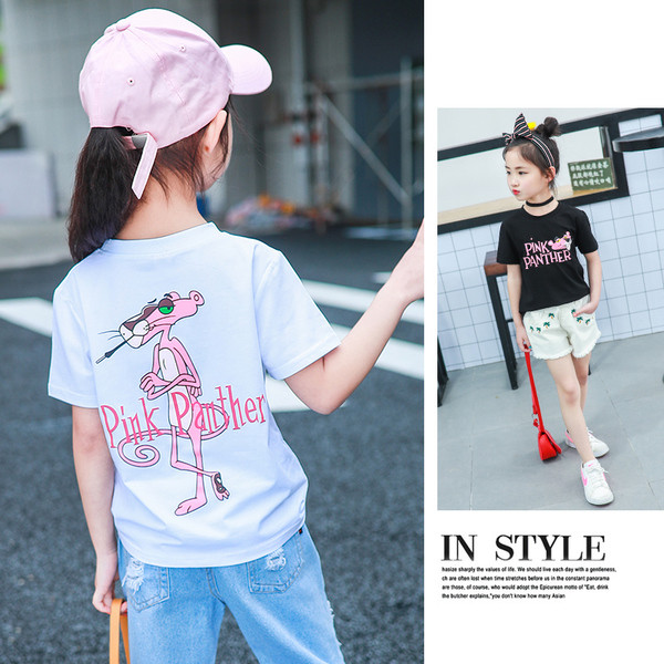 Tricou pentru copii pentru o fată cu o cerere și o inscripție în alb și negru