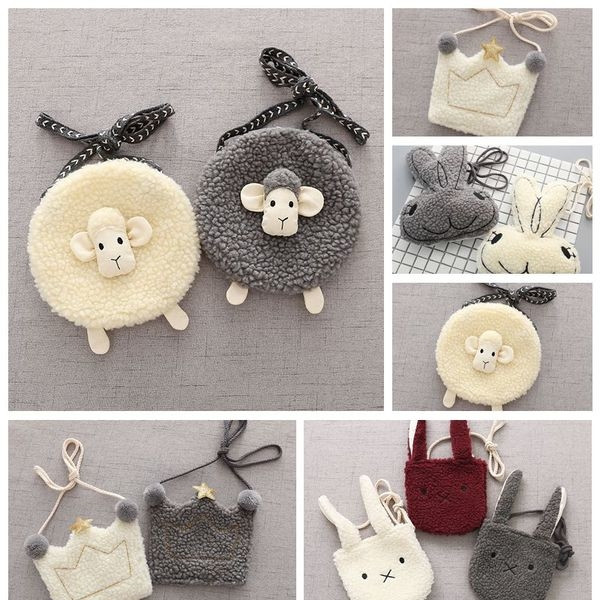 Geanta mica pentru copii cu decor 3D si maner lung pentru fete