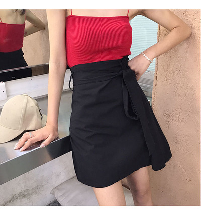 Κομψή γυναικεία φούστα με υψηλή μέση και κορδέλα στη μέση