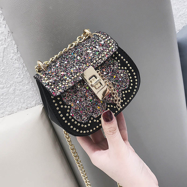 Παιδική μοντέρνα τσάντα με αλυσίδα και διακοσμητικές πέτρες