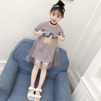 Μοντέρνο παιδικό φόρεμα με εφαρμογή και δαντέλα σε διάφορα χρώματα