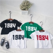 Μοντέρνο μοντέρνο μπλουζάκι με πολλά χρώματα