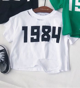 Μοντέρνο μοντέρνο μπλουζάκι με πολλά χρώματα