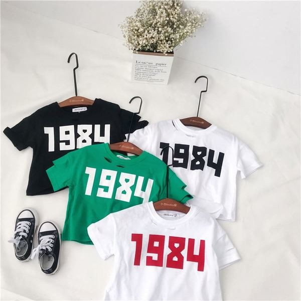 Μοντέρνο μοντέρνο μπλουζάκι με πολλά χρώματα