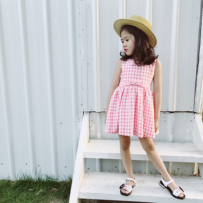 Карирана детска рокля с гол гръб в два цвята