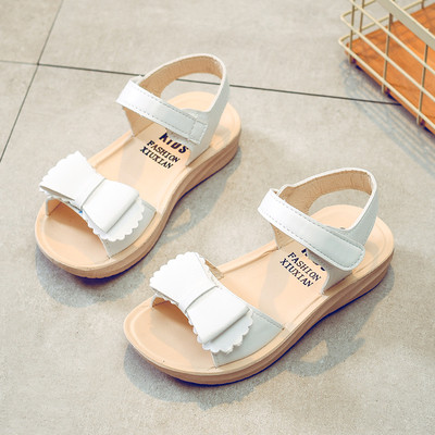 Παιδικά σανδάλια για κορίτσια με πούλιες σε τρία χρώματα