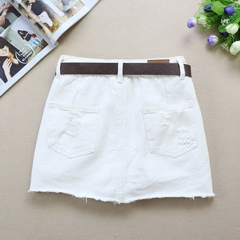 Γυναικείες φούστες σε λευκό και μαύρο χρώμα