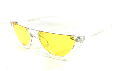 Ochelari de soare non-standard pentru femei în diferite culori