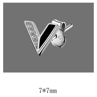 Σκουλαρίκια σε διάφορα μοντέλα