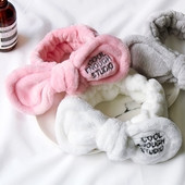 Αξεσου`αρ μαλλιιών  σε διάφορα σχήματα διαφόρων χρωμάτων