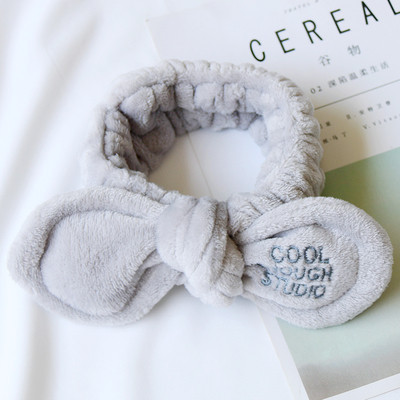 Αξεσου`αρ μαλλιιών  σε διάφορα σχήματα διαφόρων χρωμάτων